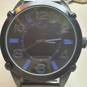 10/$20 FMDCTM018 Gunmetal/Amber Glass Oversize Men's Watch